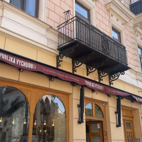 This restaurant celebrates a country that only existed for a few weeks.